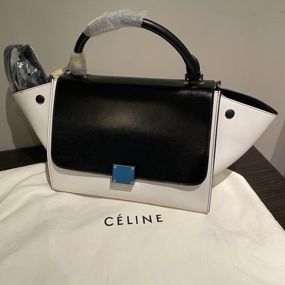 Brand new authentic Celine trapeze - Picture 1 of 6